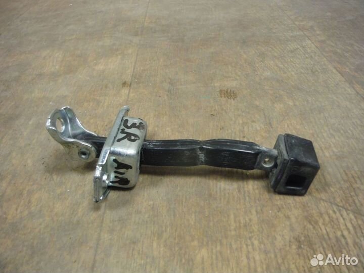 Ограничитель двери задней правой C4 Aircross 2015