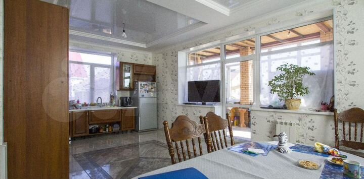 Дом 214 м² на участке 23 сот.