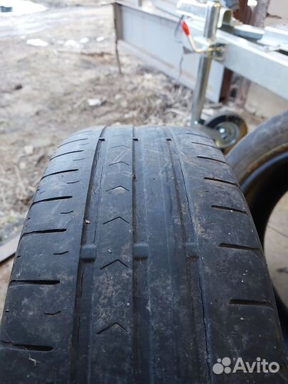 Continental ComfortContact - 5 185/60 R15 84H