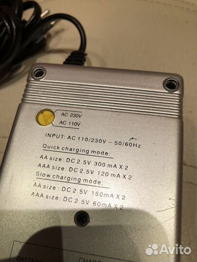 Зарядное устройство Unomat для NiCd и NiMH