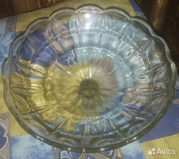 Конфетница красная