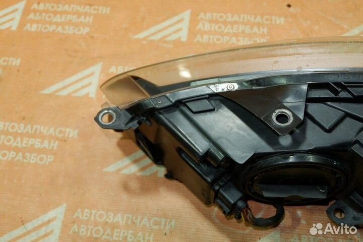 Фара правая, VW Golf VI 2009