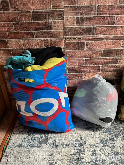 Два пакета вещей женских 44