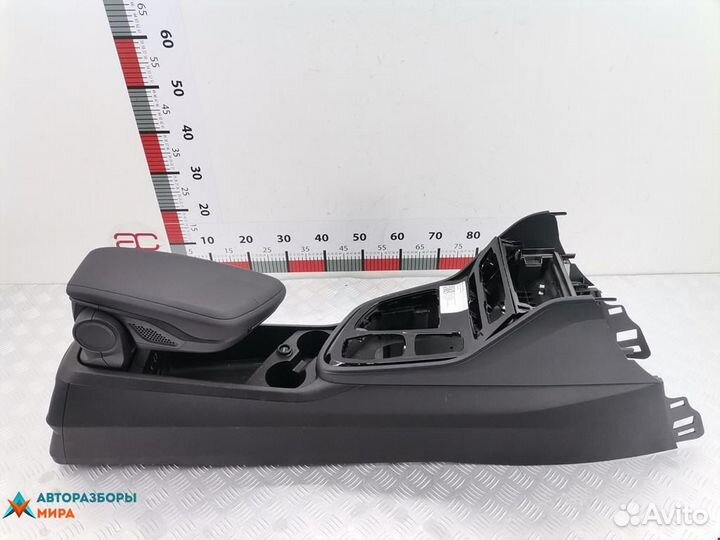 Консоль салона (центральная часть) BMW F45