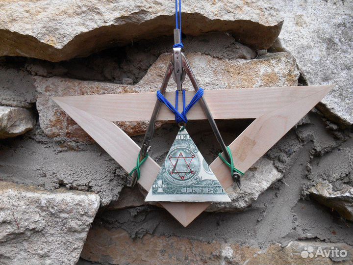 Масонский амулет