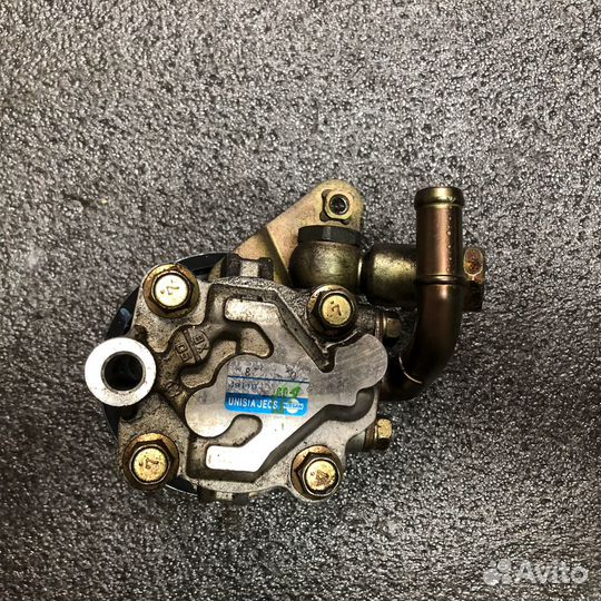 Насос гидроусилителя Nissan VQ20 VQ25 VQ30