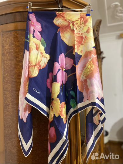 Шелковый платок