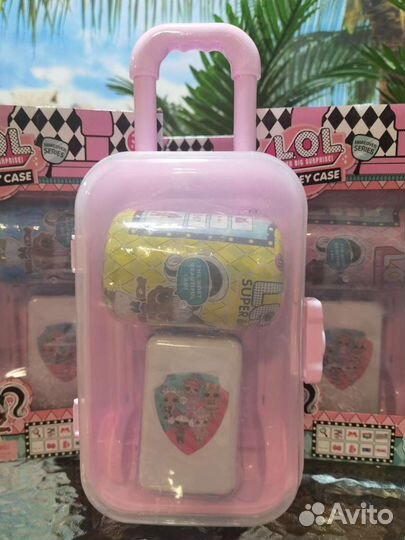 Куклы LOL в чемодане