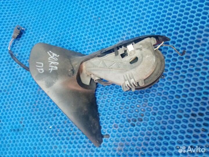 Зеркало правое Volkswagen Bora