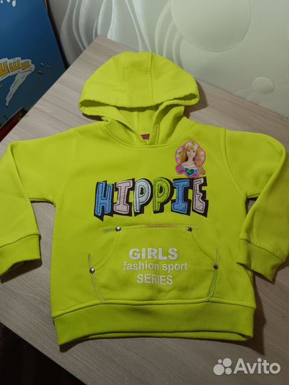 Кофта с капюшоном на девочку 5-6 лет