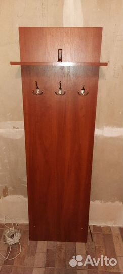 Вешалка в прихожую