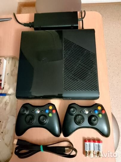Xbox 360 E 250gb freeboot