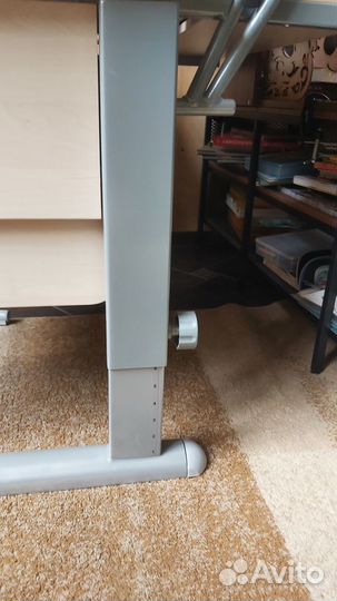 Парта регулируемая