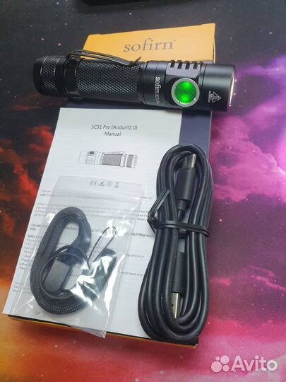 Яркий и умный фонарик sofirn sc31 pro