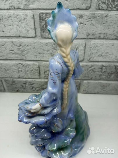 Статуэтка фарфор СССР гжель
