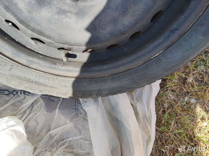 Roadstone Winguard WinSpike 185/60 R15 92T