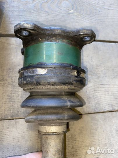 Продам привода на Mitsubishi Pajero