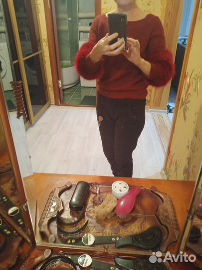 Свитер женский