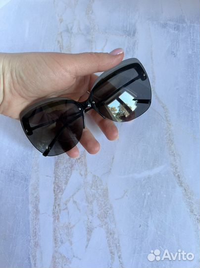 Солнцезащитные очки Saint Laurent
