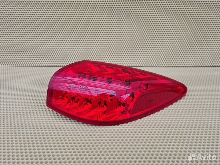 Фонарь в крыло задний правый Infiniti Ex Qx50 J50