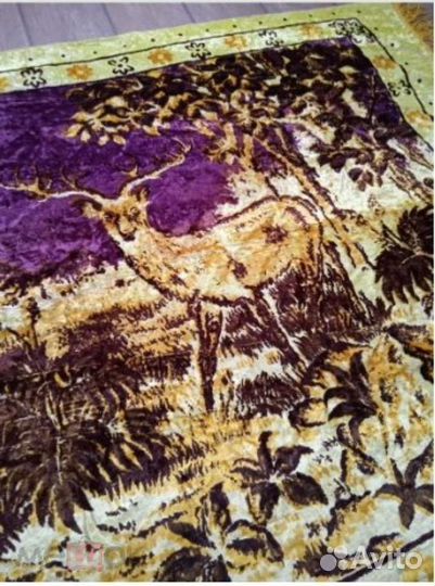 Скатерть плюшевая, Ковер с оленями СССР плюшевый