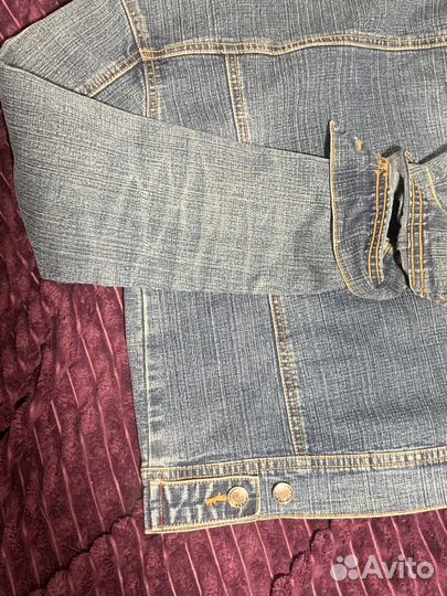 Джинсовая куртка