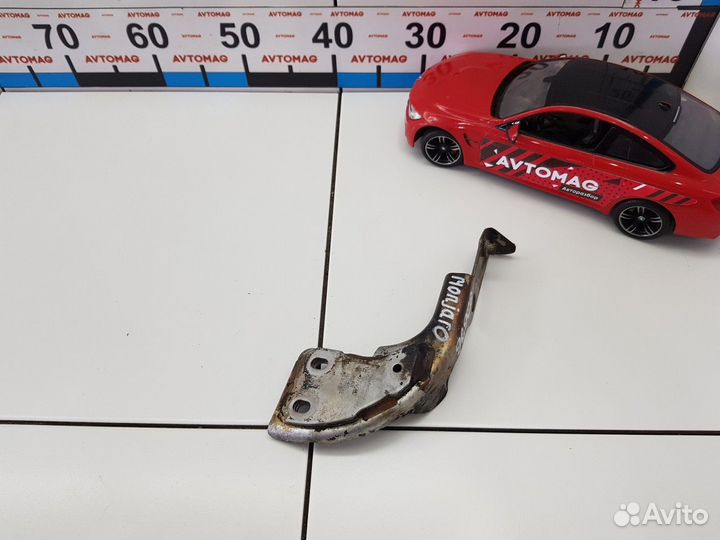 Кронштейн катализатора (Geely Monjaro)