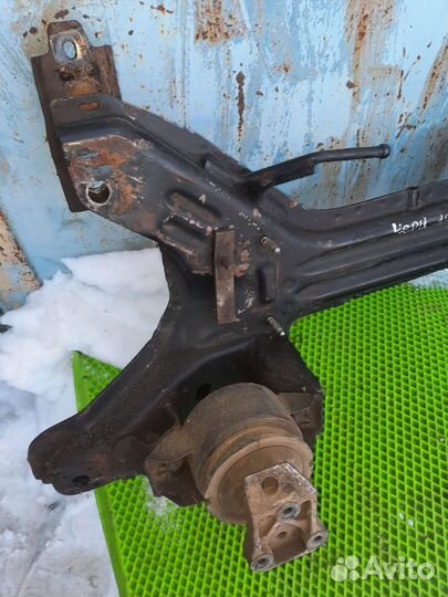 Подрамник Chery Amulet