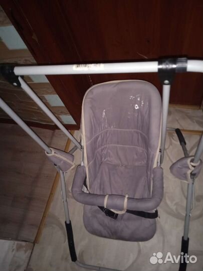 Детская качелька