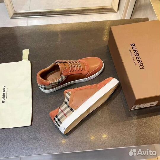 Кроссовки Burberry