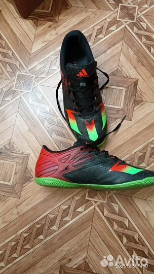Футзалки adidas Messi