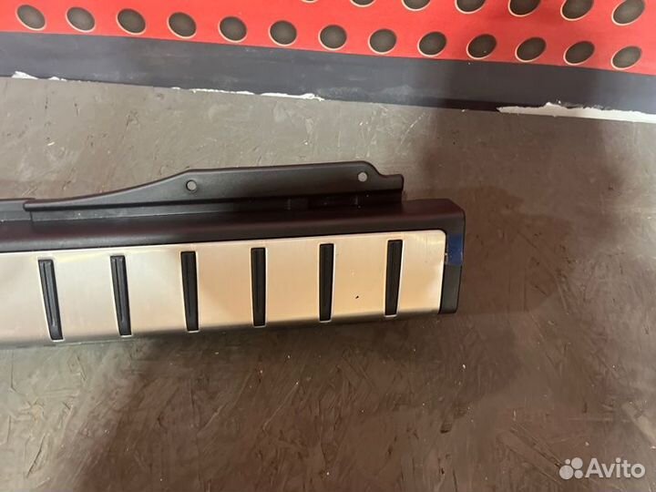 Накладка замка багажника Lexus Rx 4 450Н 2021