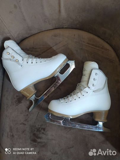 Фигурные коньки jackson elle