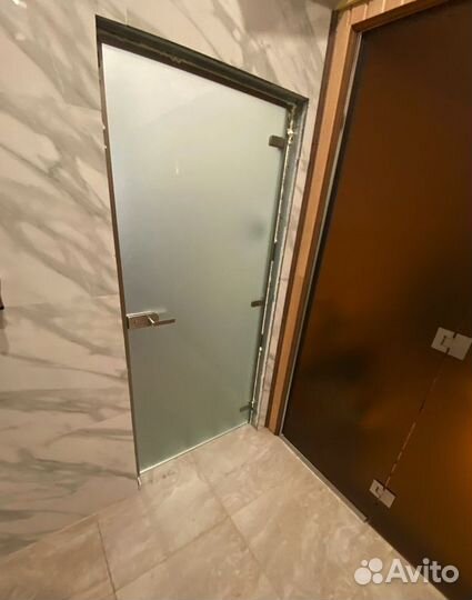 Стеклянные двери / Стеклянные перегородки