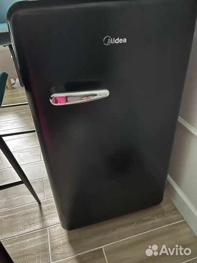 Холодильник Midea новый