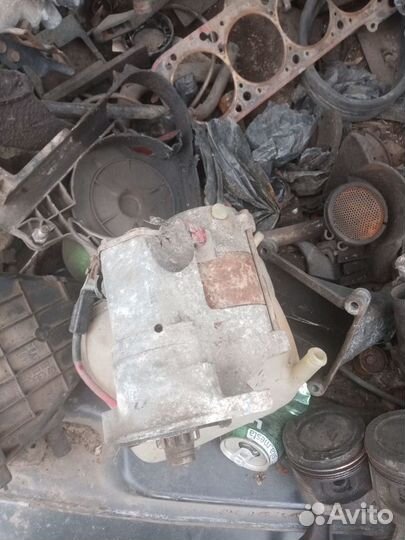 Стартер Chrysler Voyager 3 2.4 (EDZ)