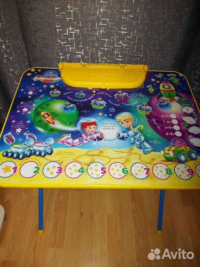 Детский стол