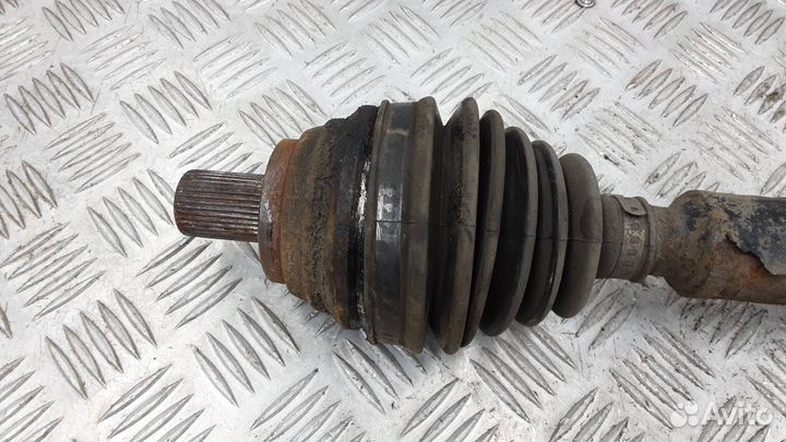 Полуось передняя правая Skoda Octavia 3 (A7) 2015