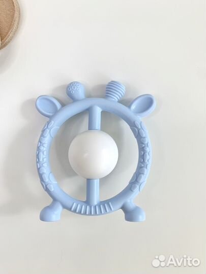 Силиконовый прорезыватель погремушка