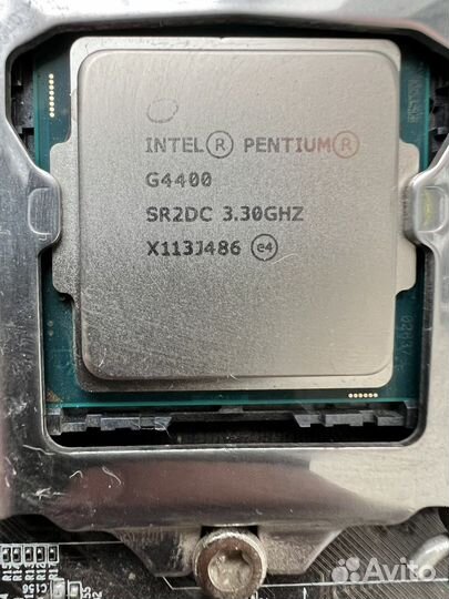 Материнская плата с процессором