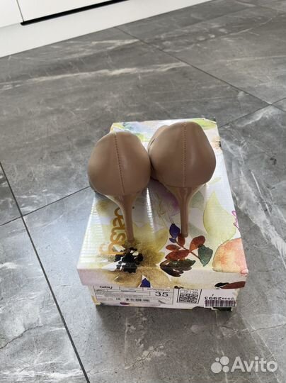 Туфли лодочки 35