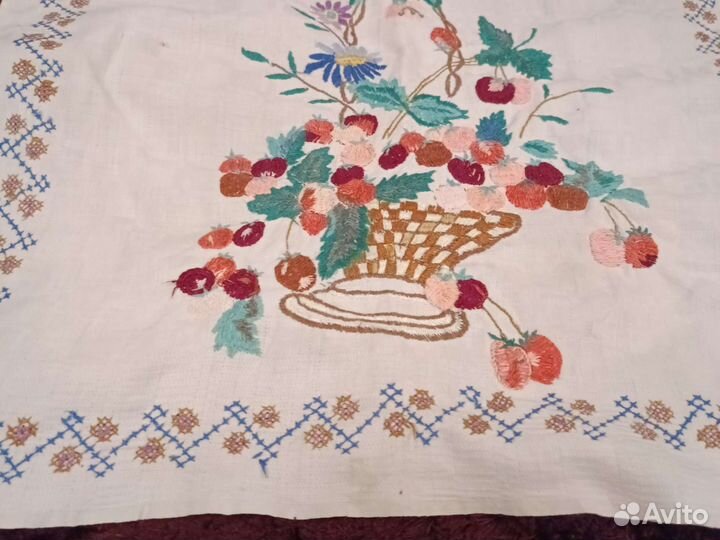 Вышивка гладью салфетка