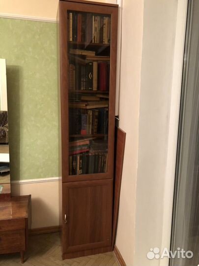 Компьютерный стол со стеллажом