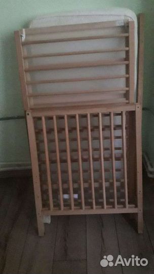 Детская кровать с матрасом