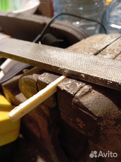 Ремонт гитар, замена струн, регулировка грифа