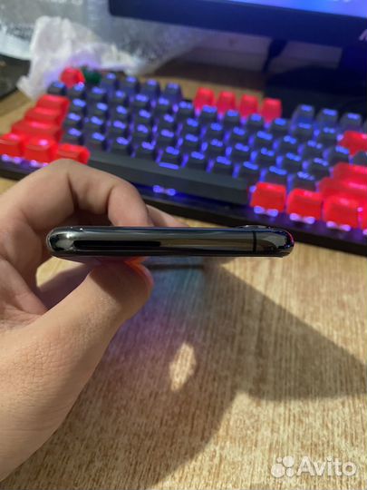 iPhone Xs, 64 ГБ