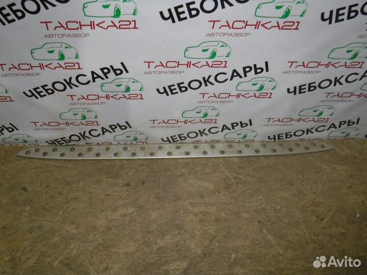 Накладка на порог правая Tuscon/Sportage