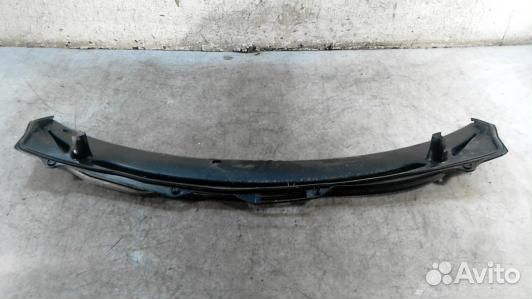 Накладка декоративная (жабо, дождевик) volvo XC70