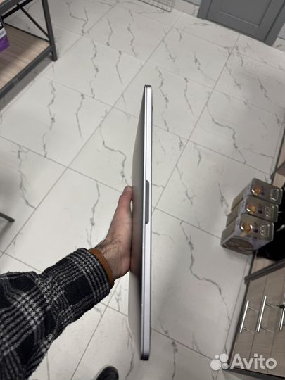 Macbook Pro 13 2019 Touch Bar