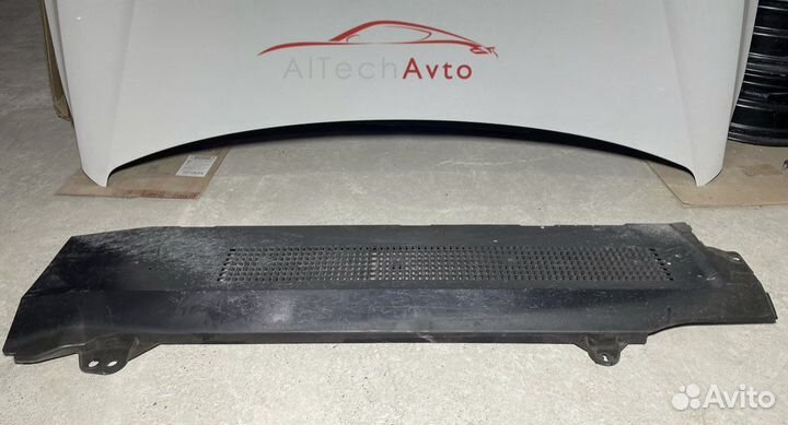 Защита топливных трубок 462651860R Renault Arkana